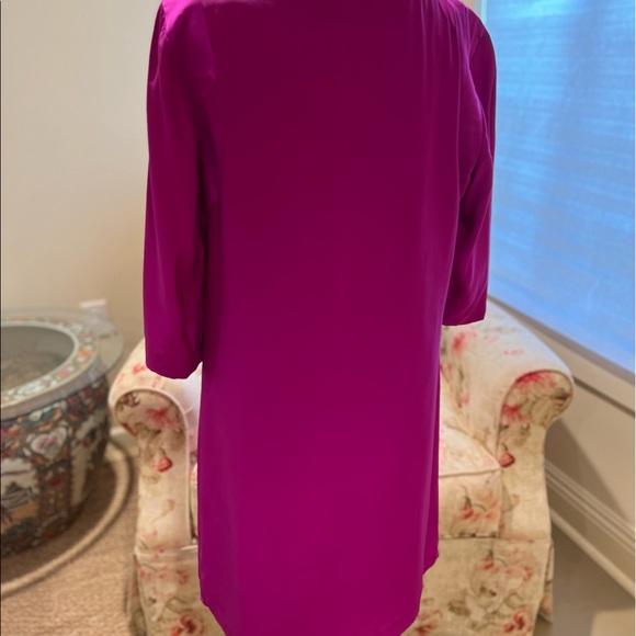 Alice & Trixie fuchsia shift dress. Monochromatic shoulder detail.  Size L. - Picture 6 of 7